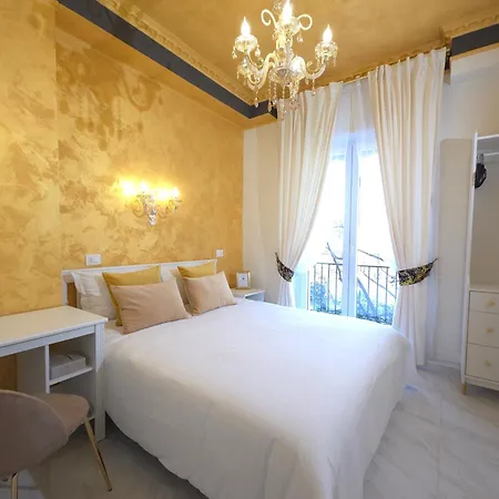 Aparthotel Brands 4 *